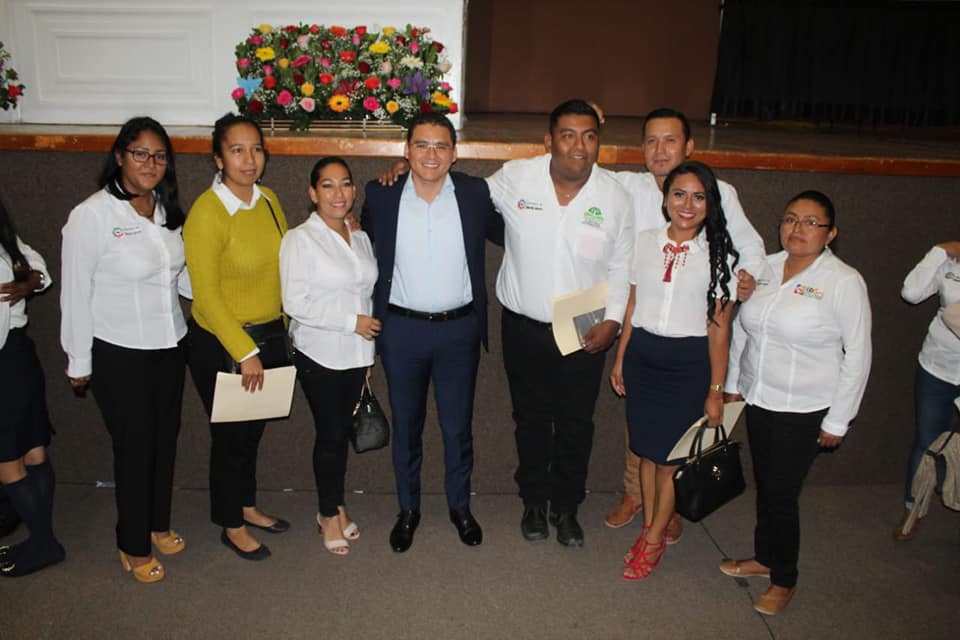 IBGro reconoce labor del alcalde en pro de la educación en el municipio