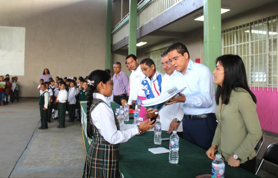 Presidente Municipal inaugura ciclo escolar en primaria "Justo Sierra"