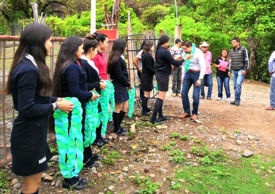 Alcalde visita el Telebachillerato 062