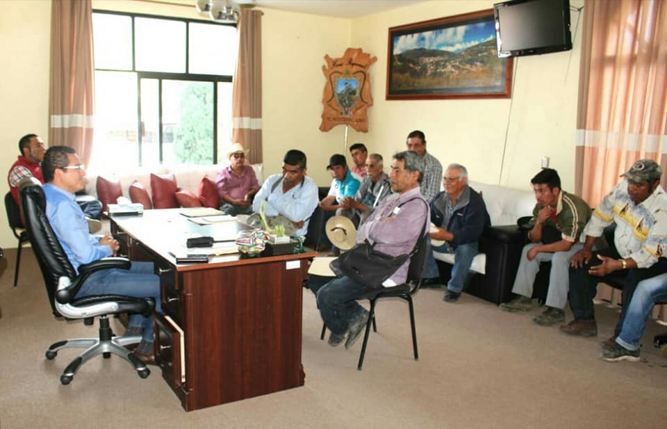 Reunión de habitantes de El Ahuejote y La Reforma con el Presidente Municipal