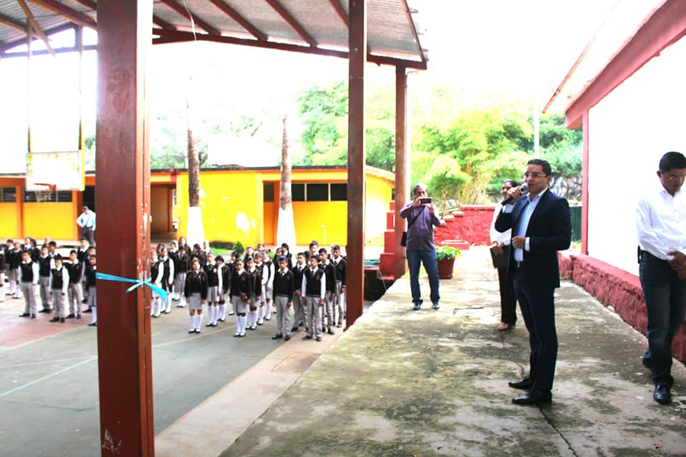 Inicio de clases en secundaria «Jaime Torres Bodet»