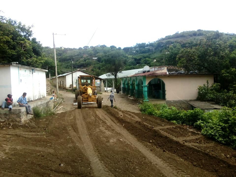 El gobierno realiza rastrilleo de los caminos rurales del municipio