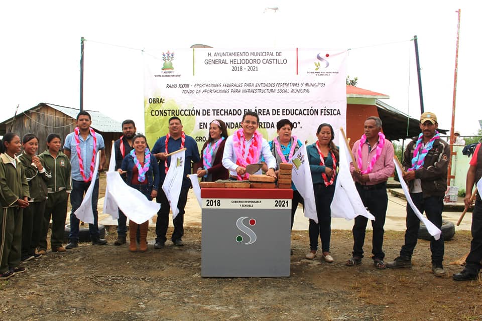 Arranca construcción de techado en secundaria Frida Kaklo