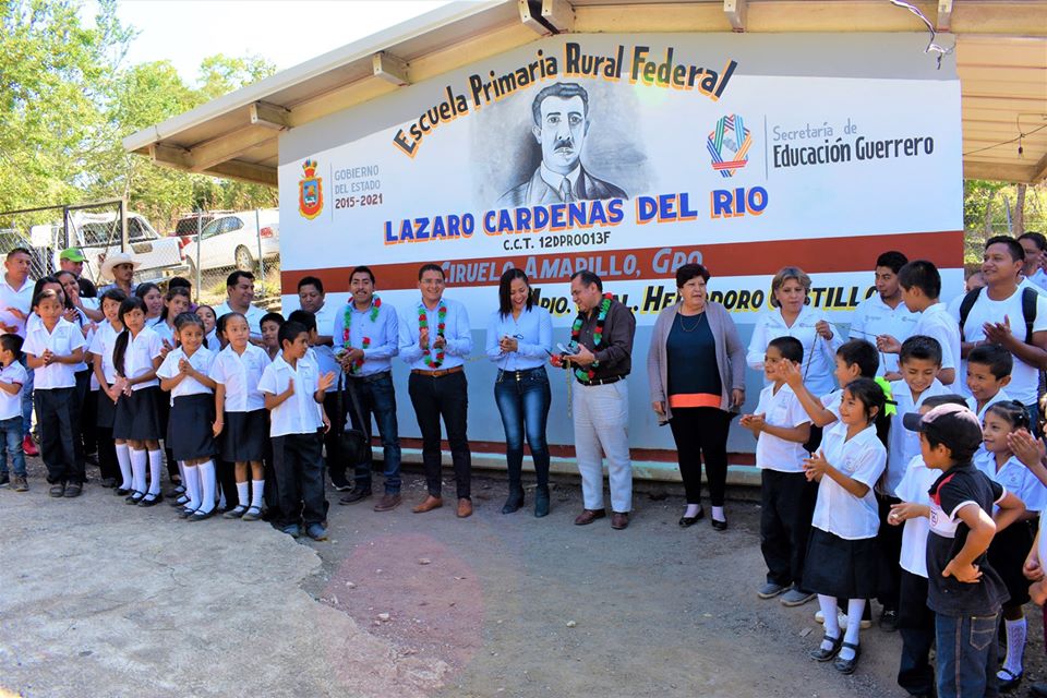 Primaria Lázaro Cárdenas recibe clave educativa