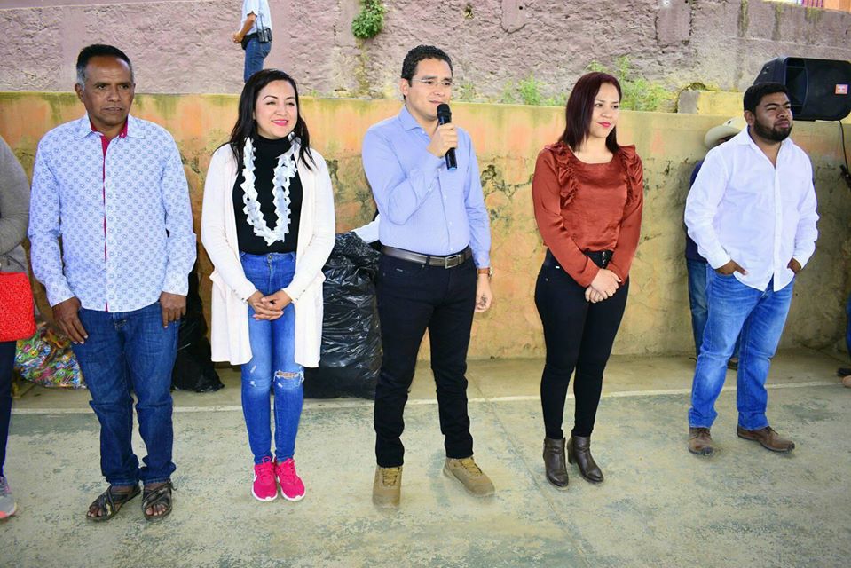 El alcalde inauguró rehabilitación del sistema de agua potable en El Ahuejote